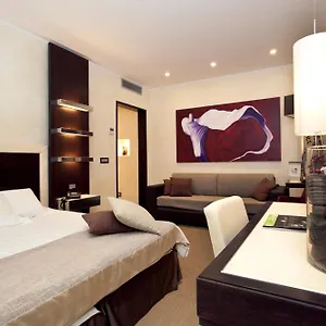 3* בית הארחה Les Fleurs Luxury House